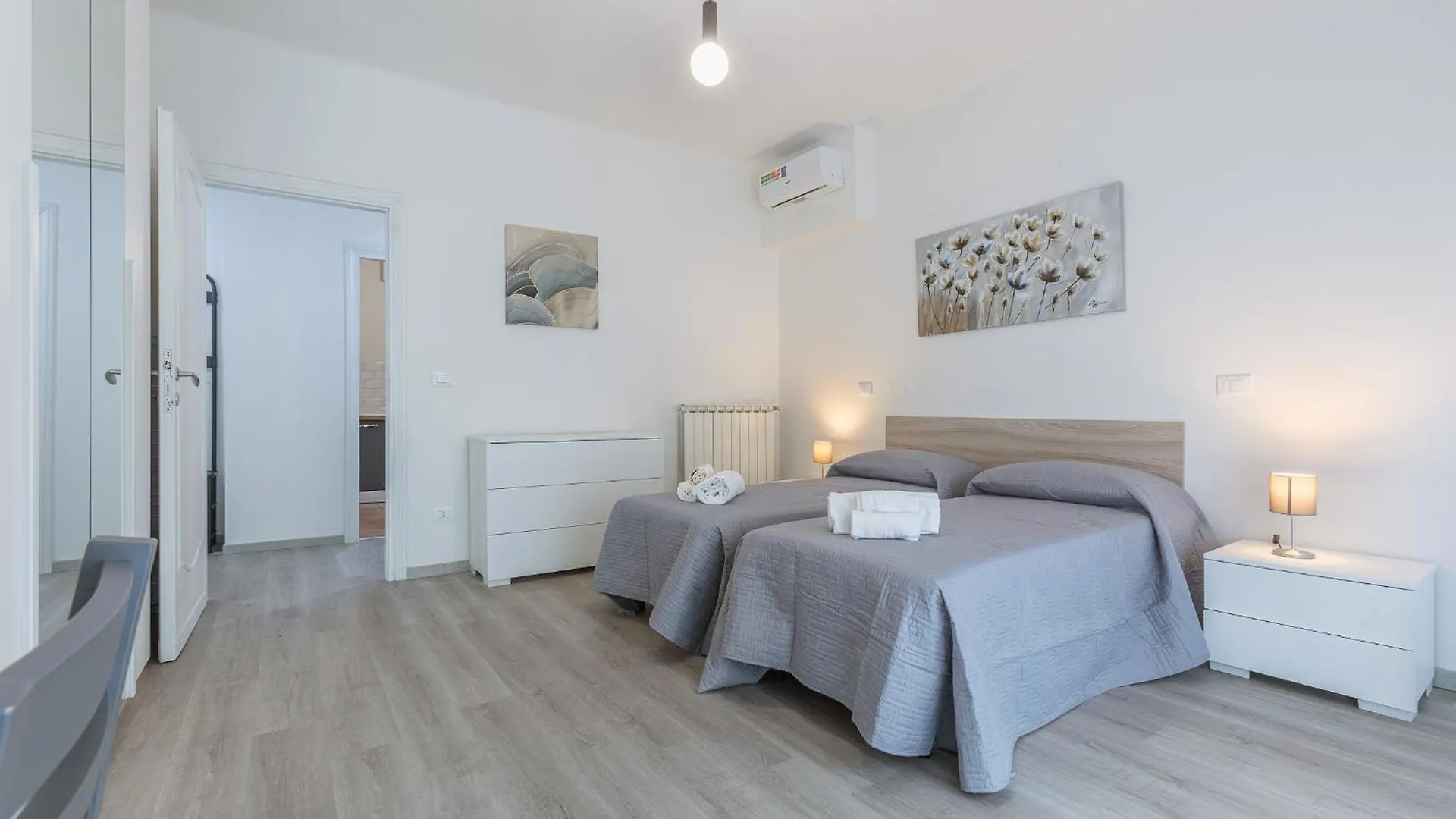 Matinum Central & Spacious Apartment Bologna 0*,  Italy