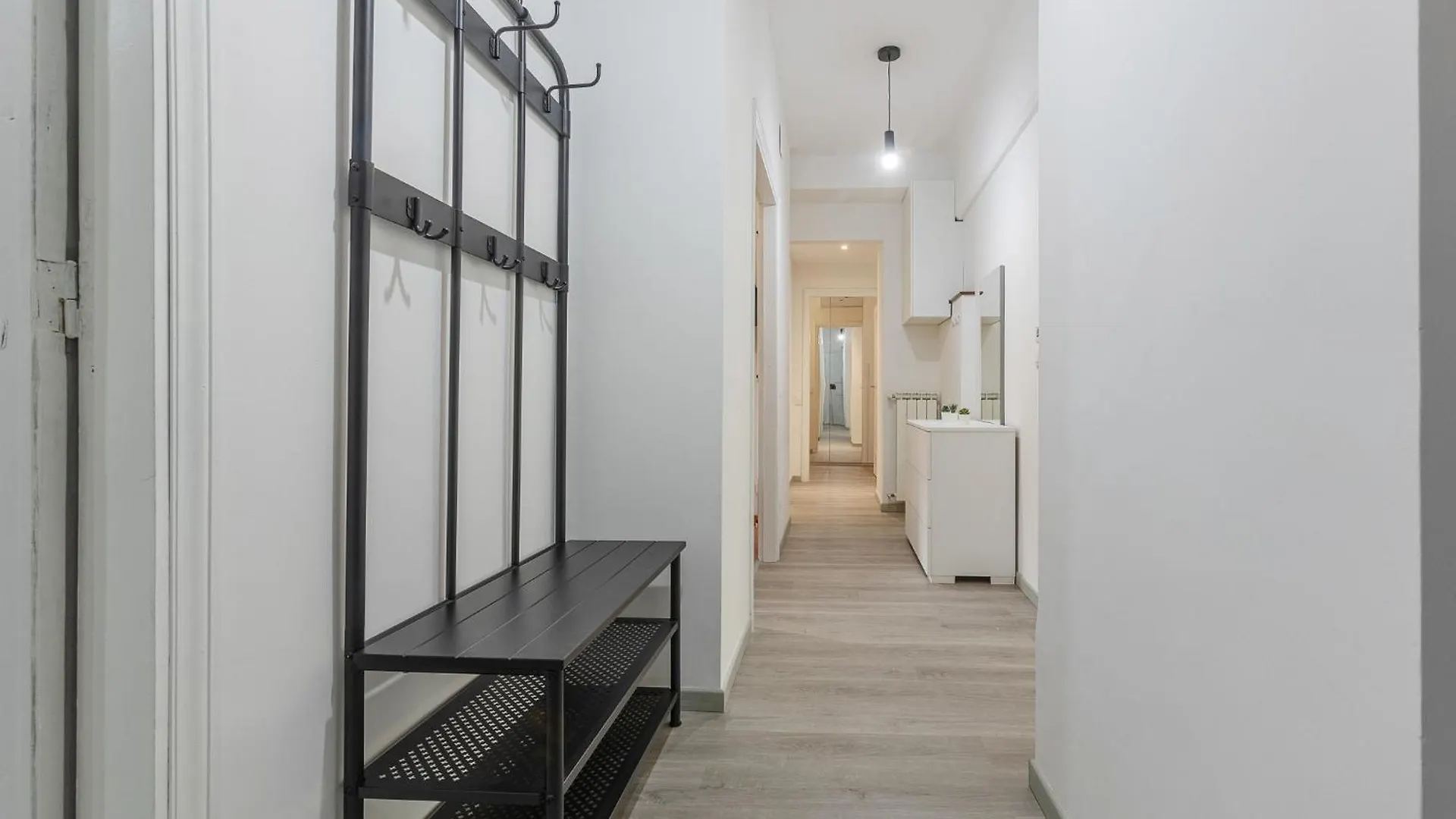 Matinum Central & Spacious Apartment Bologna 0*,  Italy